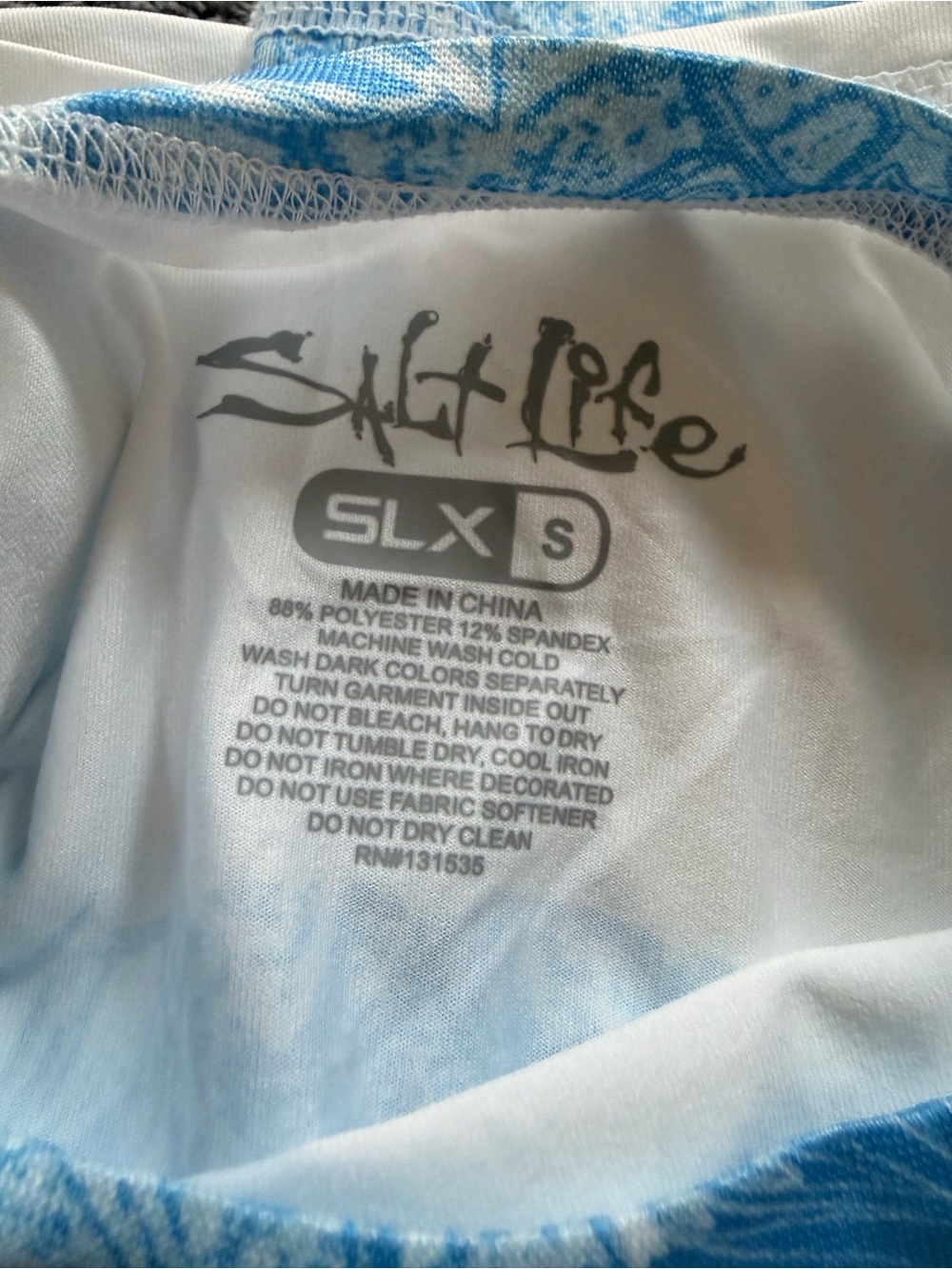 NWT Salt Life Women’s Long Sleeve Performance Shirt Blue & White Floral UV Top S - Picture 6 of 7